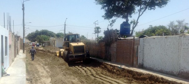 La construcción de nuevas pistas y veredas en Puerto Huarmey beneficiará a 1,500 vecinos