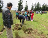 Concurso de llenado de bolsas en Cátac.