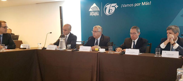 Representantes de Antamina.