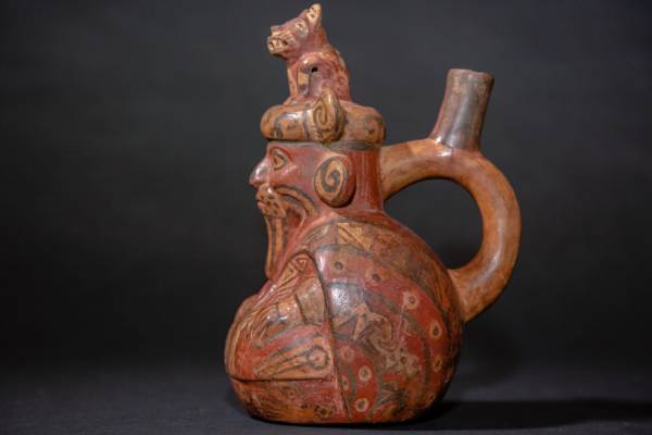 Ceramio encontrado en el Castillo de Huarmey